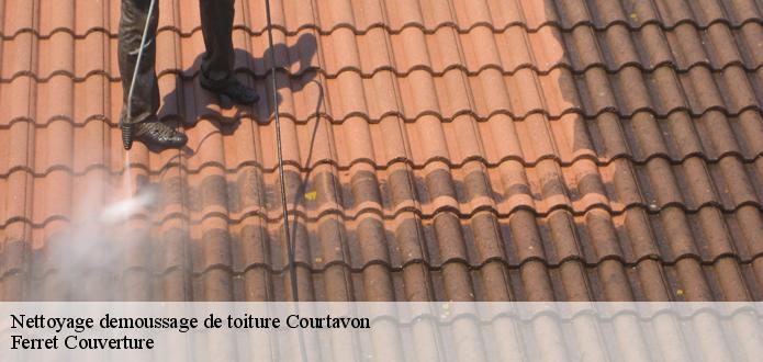 Les artisans couvreurs de Ferret Couverture sont à votre disposition pour un nettoyage démoussage de toiture à 68480